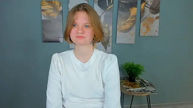 LilianSwall live sex cam