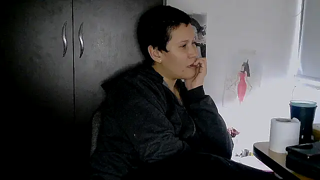 luxandracon23 live sex cam