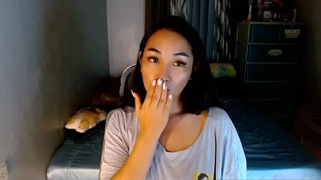 SweetLilly_18 live sex cam