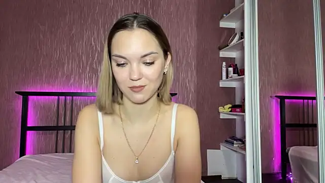 Flora_Amber's cam snapshot