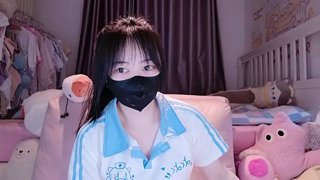 love-uiui's cam snapshot