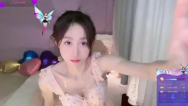 Fayebae_11's cam snapshot