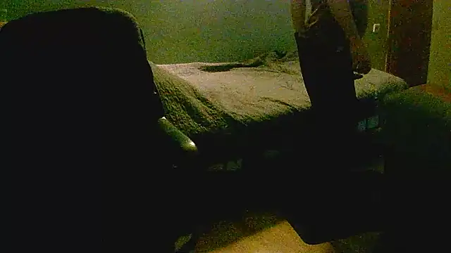 dado-hot12's cam snapshot