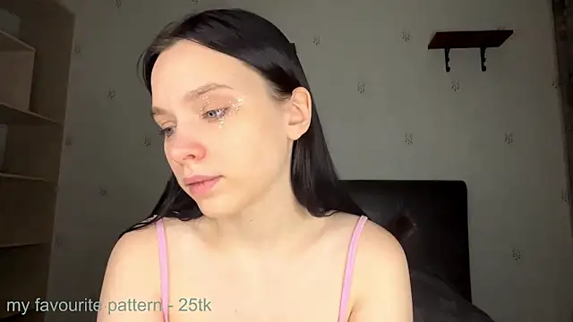 DebbiAbramian's cam snapshot