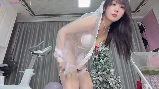 Yaya--728 live sex cam