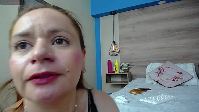 Amber_Arias's cam snapshot