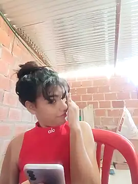 triana-hot18's cam snapshot