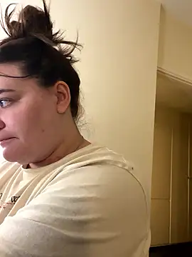 HeyBABYGIRL's cam snapshot