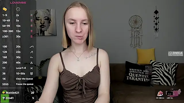 BeautyBlondy live sex cam