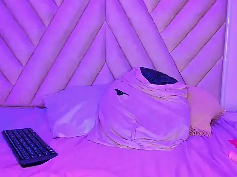 _AshleyMoore_'s cam snapshot