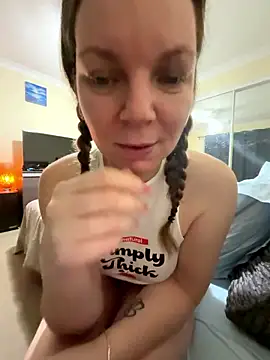 AussieKittyPurr live sex cam
