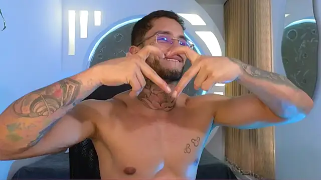 Alanrodgers live sex cam