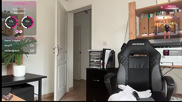 vanessariskyshow's cam snapshot