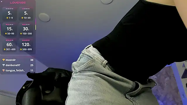 april_dumont live sex cam