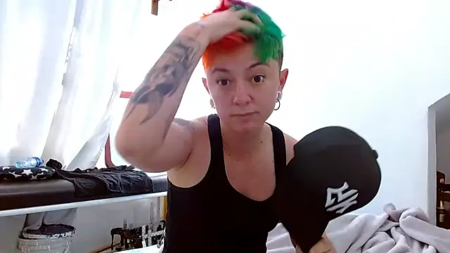 tomboyblue live sex cam