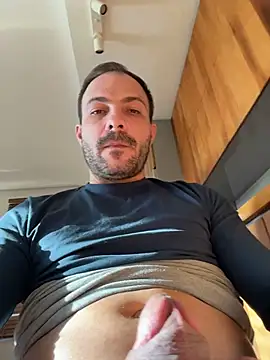 Adventurehotman live sex cam