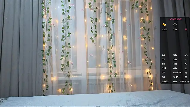 CarolinePepper live sex cam