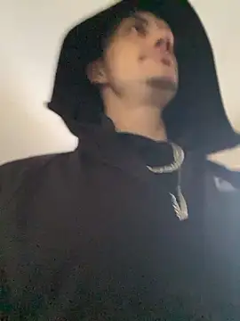 Polaroid_White live sex cam