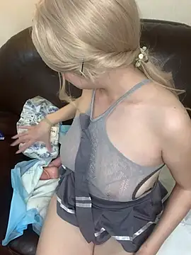 Bess-baby live sex cam