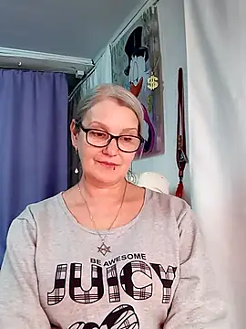 irinamaux live sex cam