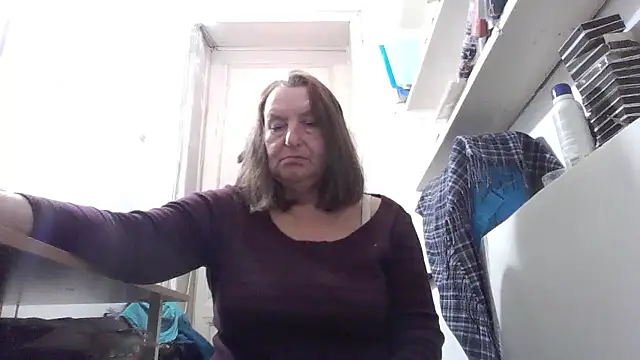 AnnaLive570's cam snapshot