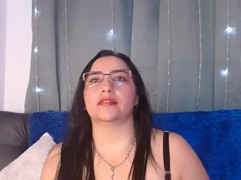 AGATHA_05's cam snapshot