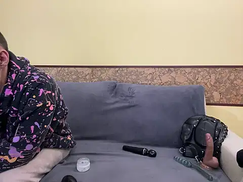 DickAndCandy's cam snapshot