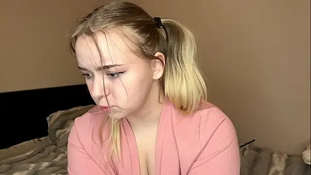 ZaraCreedon live sex cam