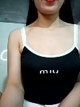 Belle-777 live sex cam