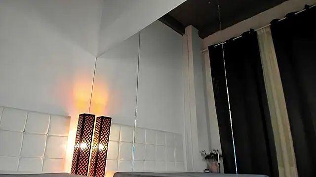 AmiraRees's cam snapshot