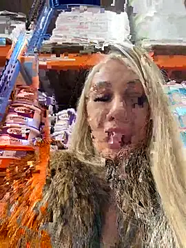 AlmaRusell's cam snapshot