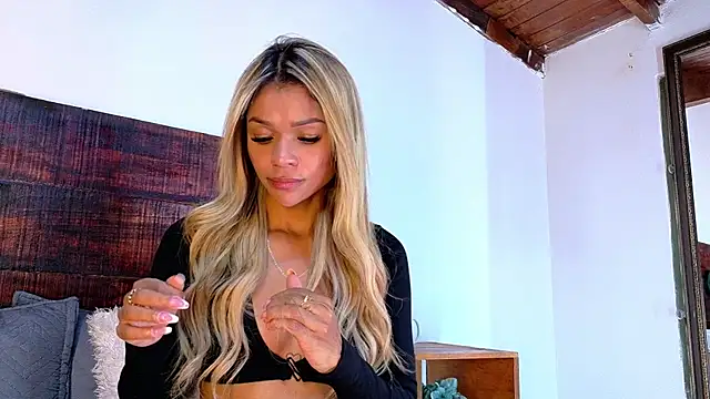 Celeste_sanz live sex cam