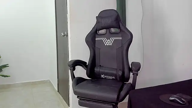 Kattyasm's cam snapshot