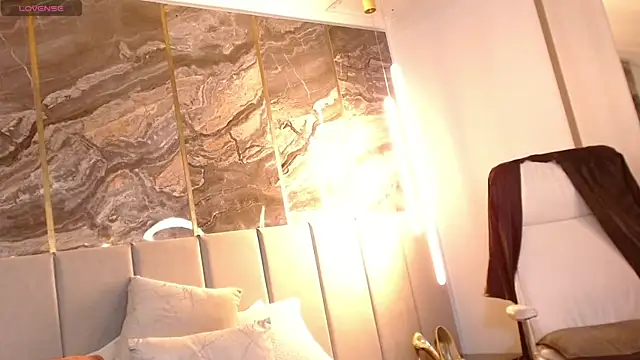 Lunea_kane's cam snapshot