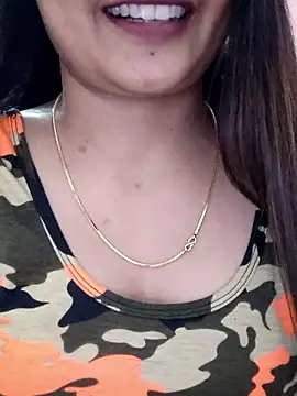 Wild-janvi's cam snapshot