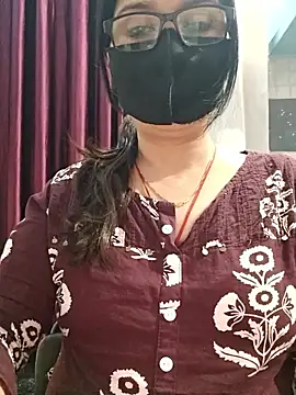 Aishwaryaa_69's cam snapshot