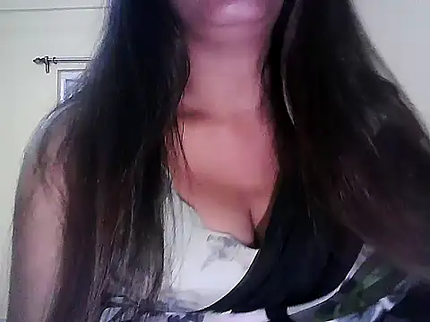 Model-Tanya's cam snapshot