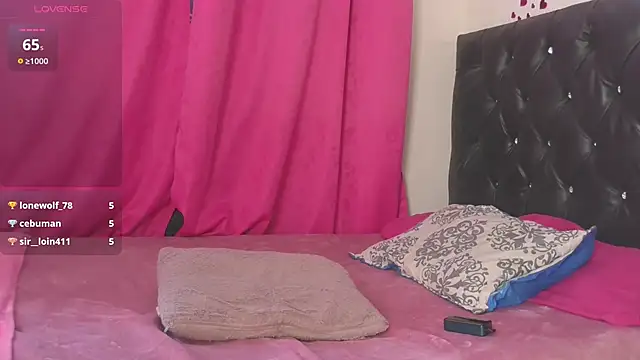 littleayshel live sex cam