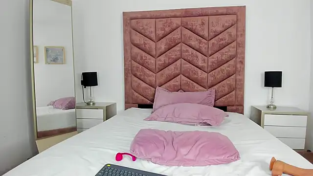 Scarlett__Noir live sex cam