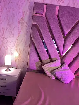 elodie_rouge's cam snapshot