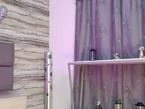 Little_Mayy's cam snapshot