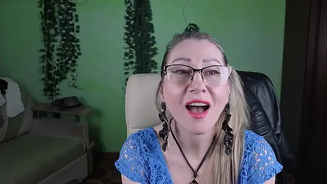 Habibi_Honeyy's cam snapshot