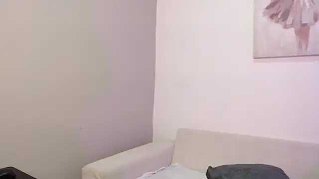 chloe_peach_'s cam snapshot