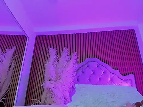 Violett_hott_'s cam snapshot