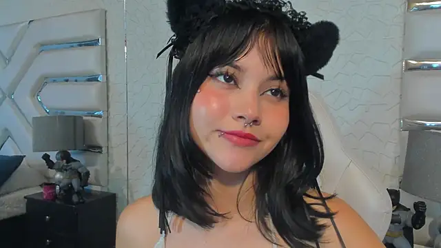 TatiLee live sex cam