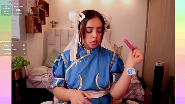 JennieBaee's cam snapshot