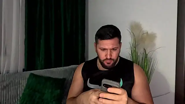 Gold_Alpha_Boy live sex cam