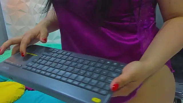 sweet_angeel_01's cam snapshot