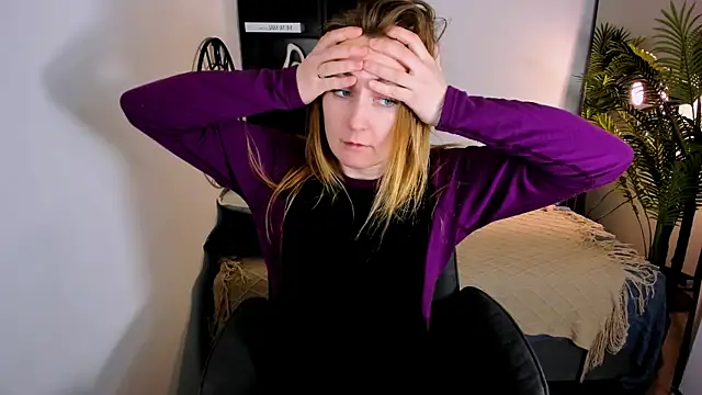 MeggySun live sex cam