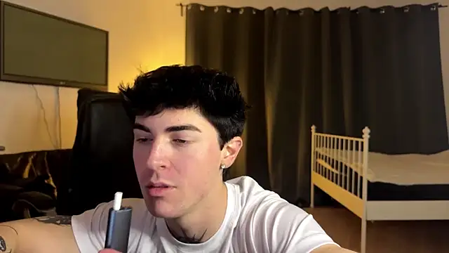 LiamFoster live sex cam